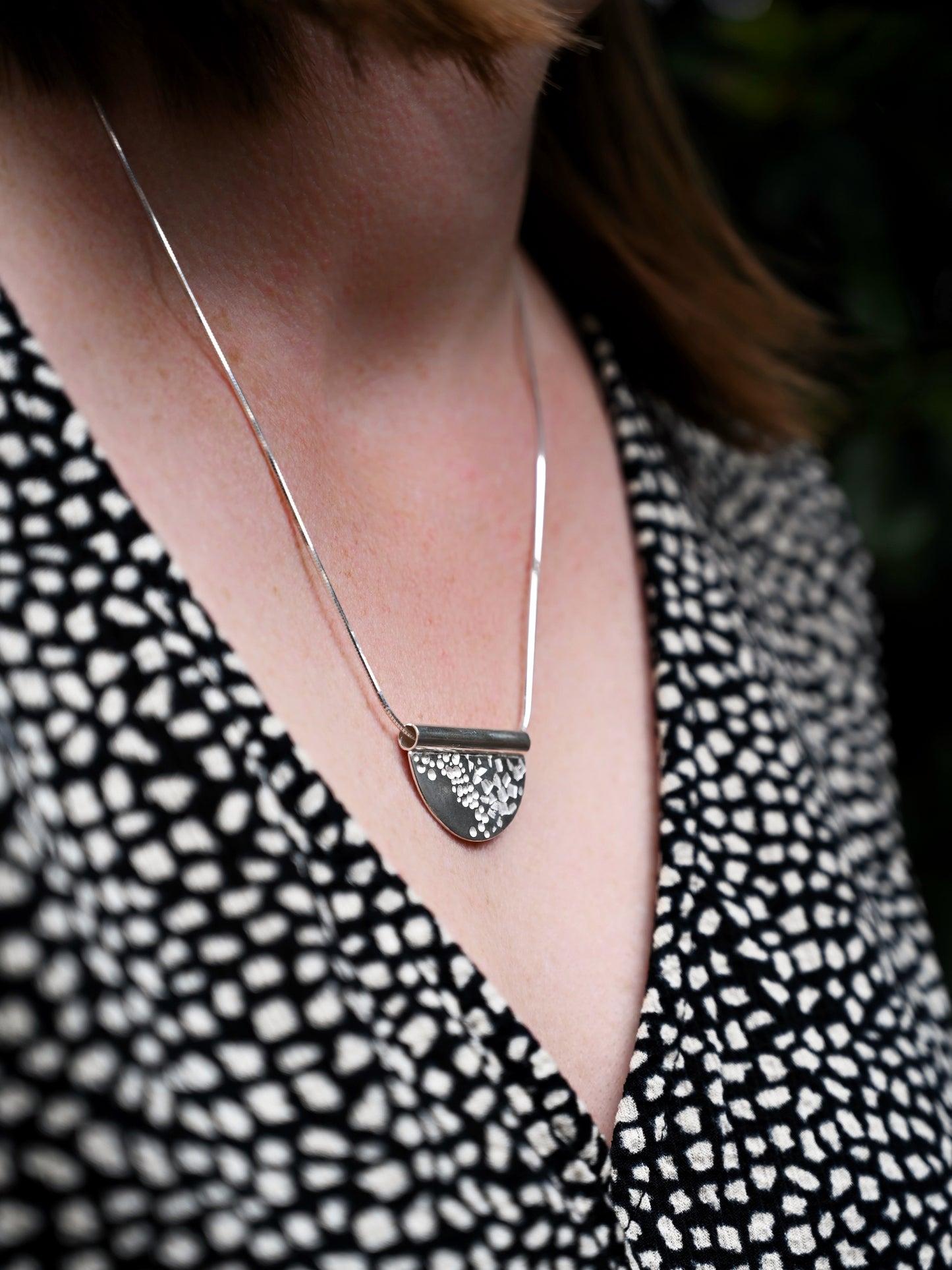 Contrast Tube Necklace
