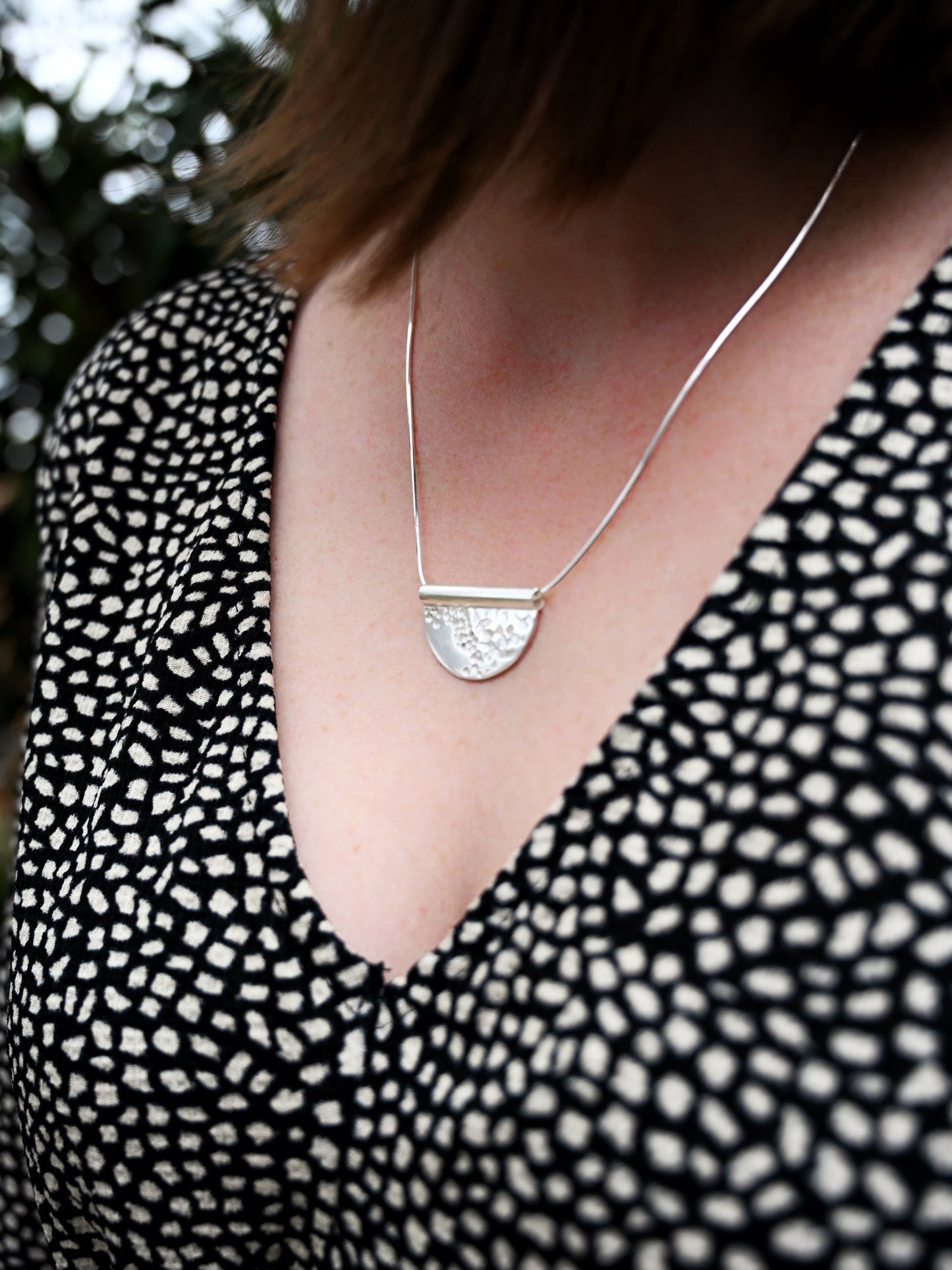 Contrast Tube Necklace