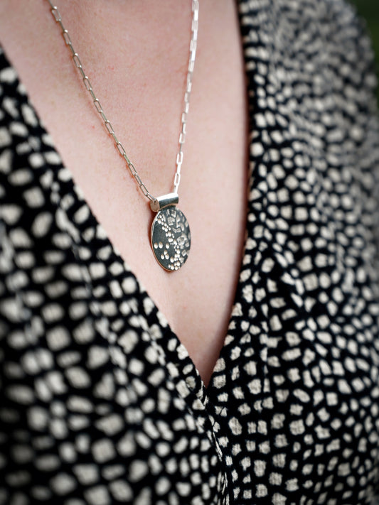 Contrast Round Disc Pendant